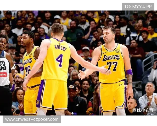 湖人队斯马特复出,将增强外线防守对阵马刺 湖人队斯马特复出,将增强外线防守对阵马刺